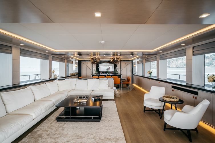 Heeus yacht interior 6