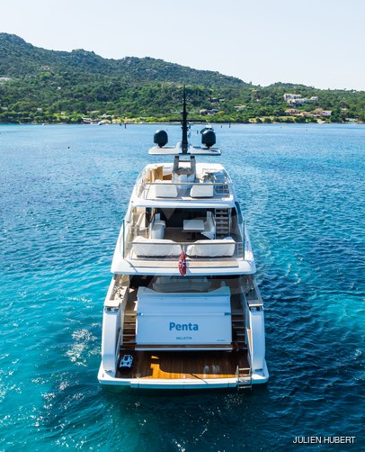 Penta yacht exterior 6