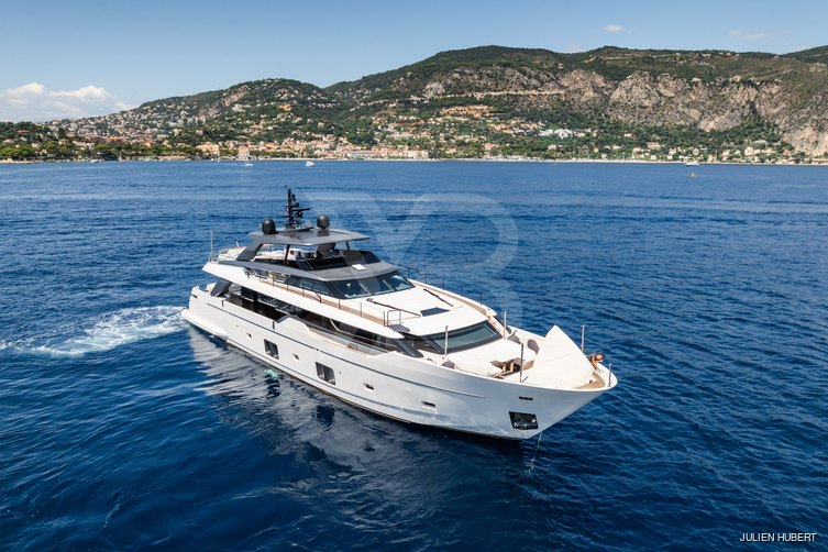 Marea yacht exterior 3