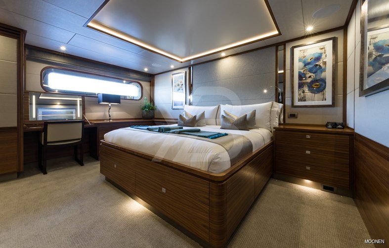 Belle yacht interior 10