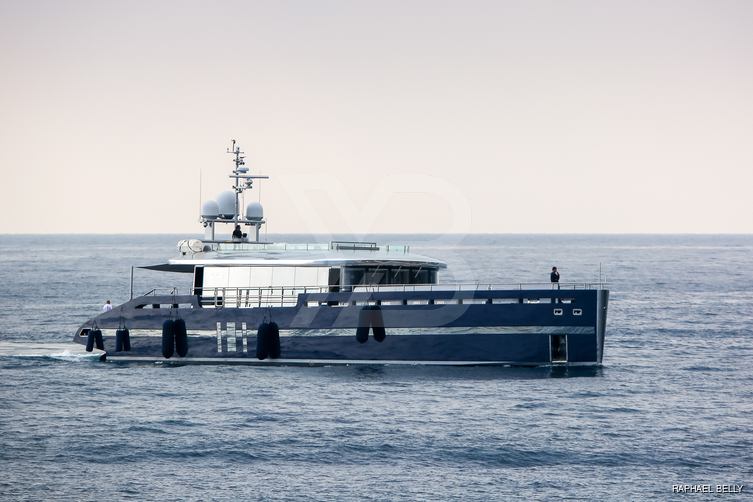 Blade II yacht exterior 4