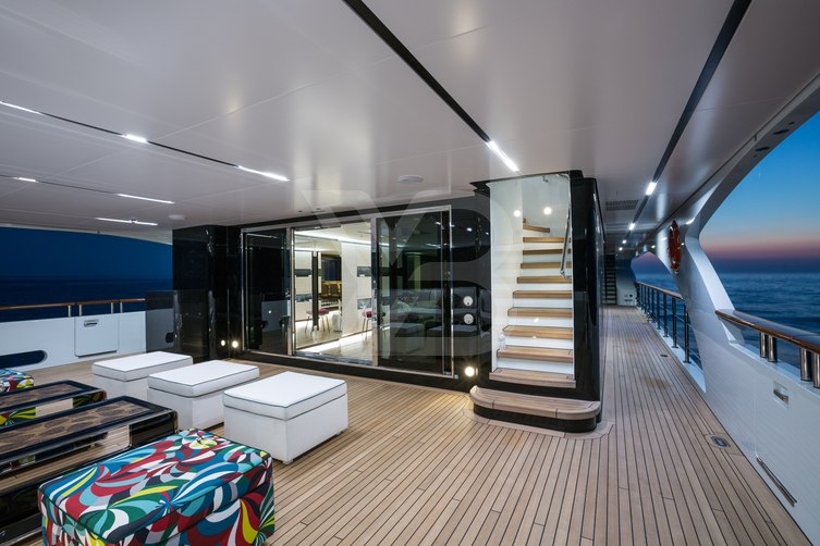 Ocean Paradise yacht interior 45