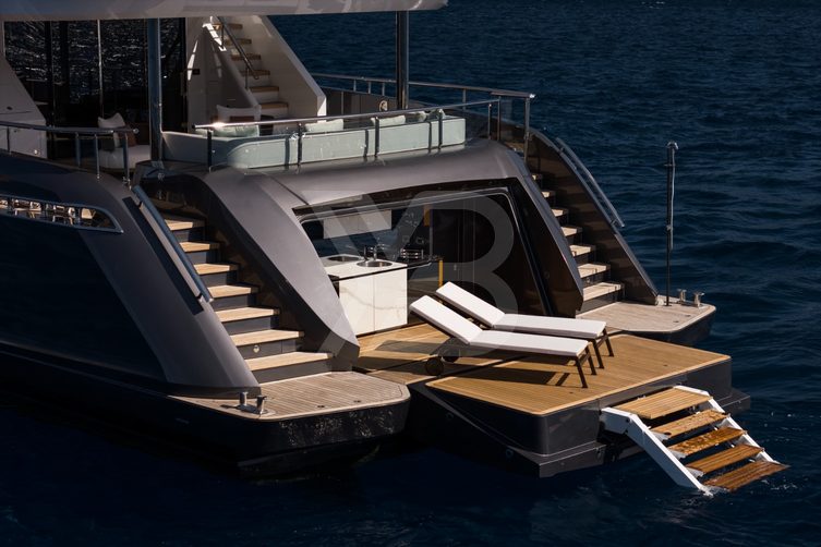 Twins yacht exterior 6