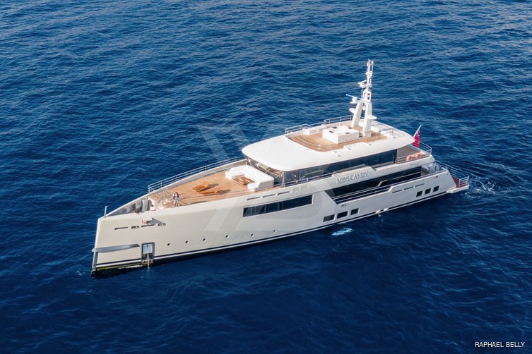 Miss Candy yacht exterior 2