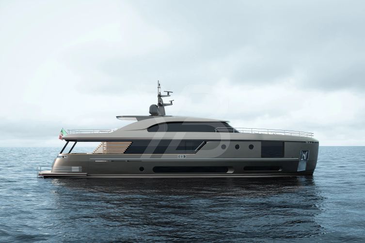 Alma III yacht exterior 2