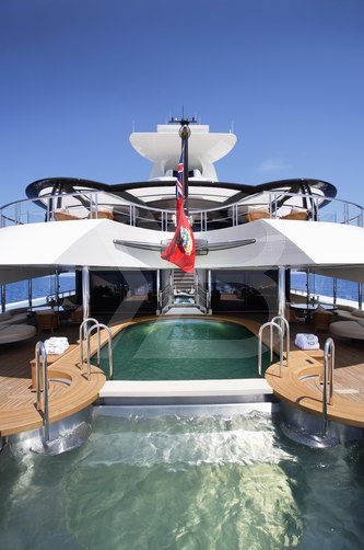 AV yacht exterior 18