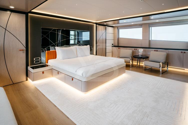Heeus yacht interior 16