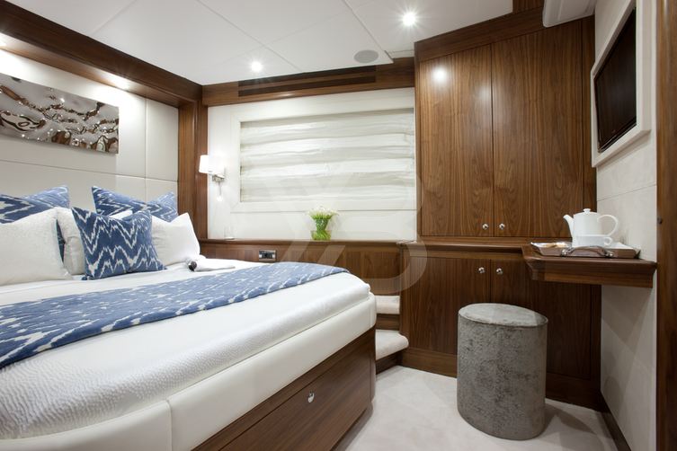 Firefly yacht interior 10