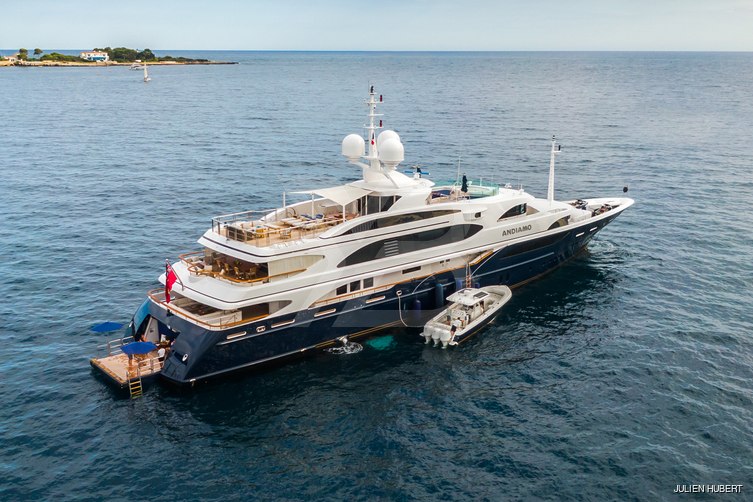 Andiamo yacht exterior 17