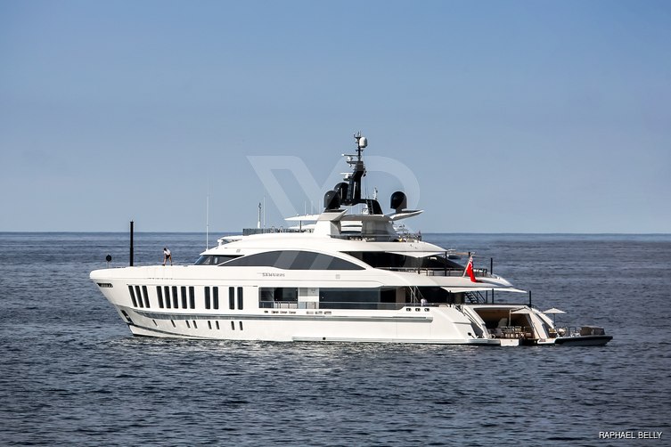 Samurai yacht exterior 11