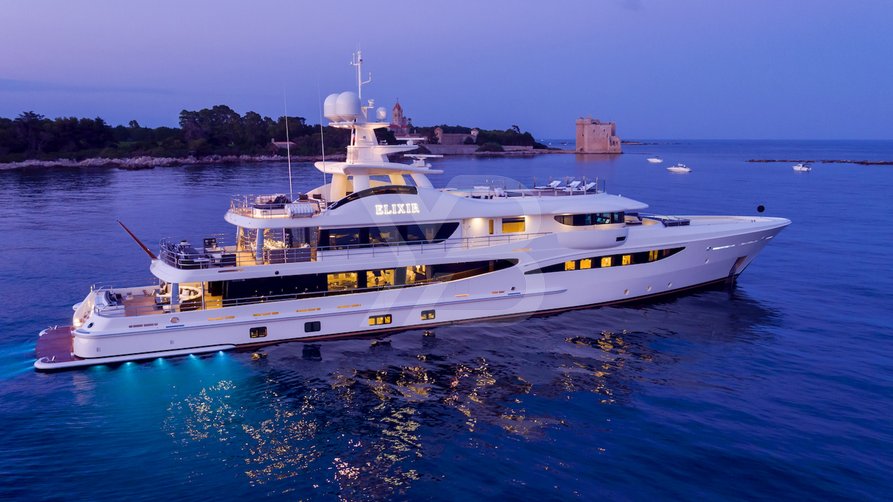 Mellon yacht exterior 5