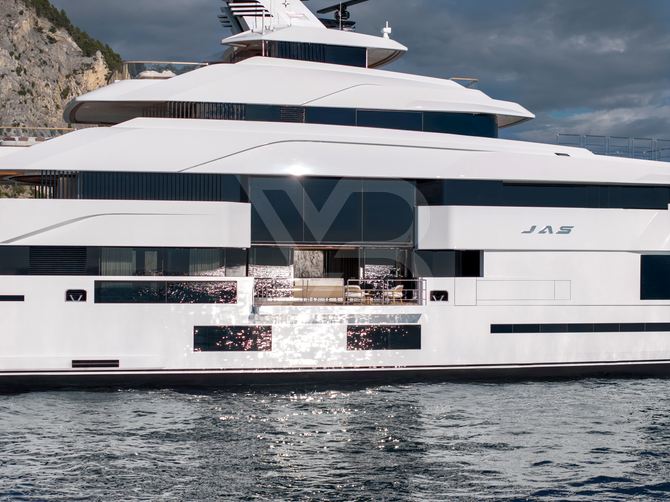 Jas yacht exterior 3