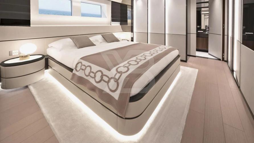 Eva4Eva yacht interior 27