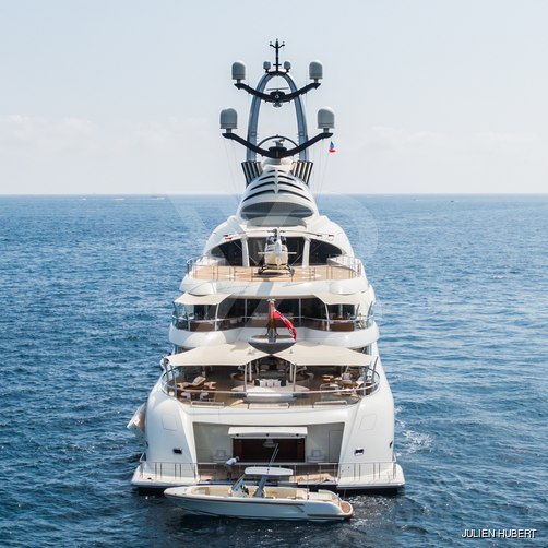 Anna yacht exterior 40