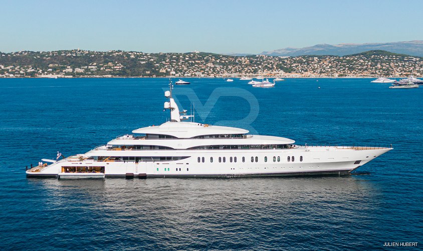 IJE yacht exterior 14