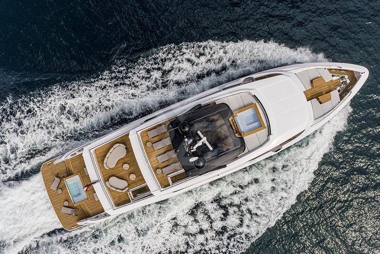 Vayus yacht exterior 49