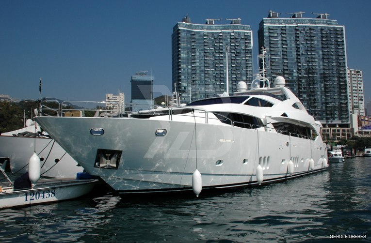 Blade I yacht exterior 4