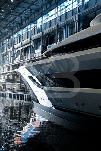 Feadship 827 yacht exterior 14
