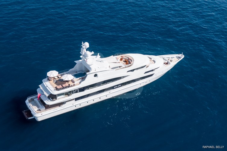 Lucky Lady yacht exterior 6