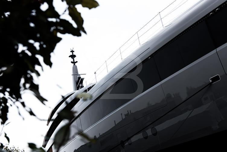 Obsidian yacht exterior 10