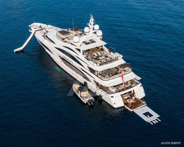 Illusion V yacht exterior 19