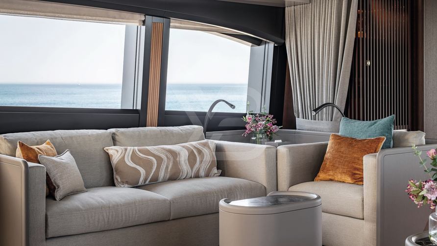 Special One yacht interior 15