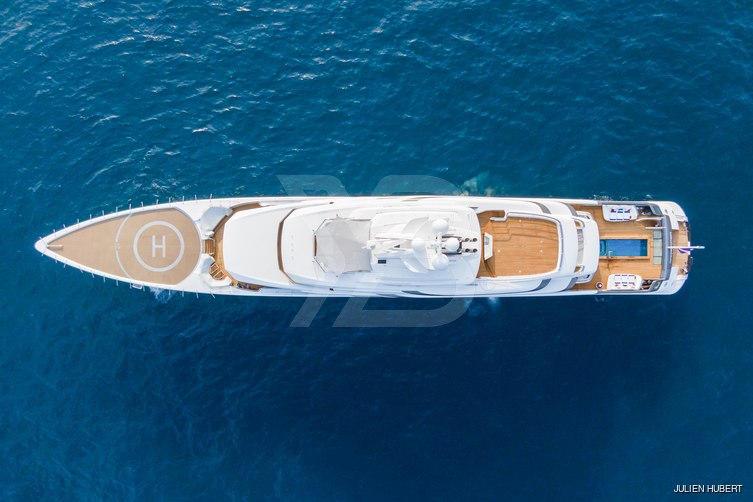 CC-Summer yacht exterior 18