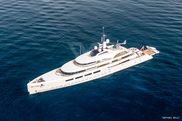 Vava II yacht exterior 7