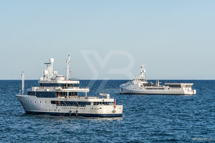 Tribu yacht exterior 9