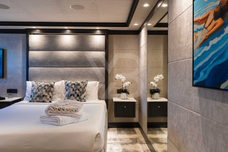 Panakeia yacht interior 9