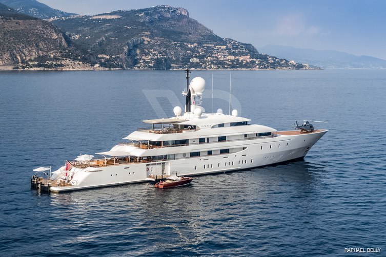 Ilona yacht exterior 23