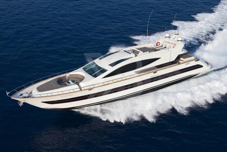 Deea II yacht exterior 2