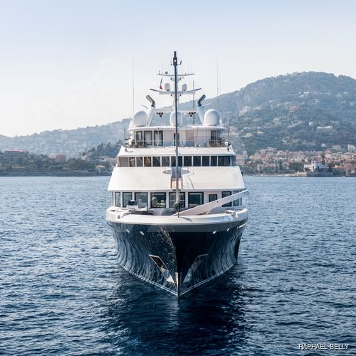 Samar yacht exterior 30