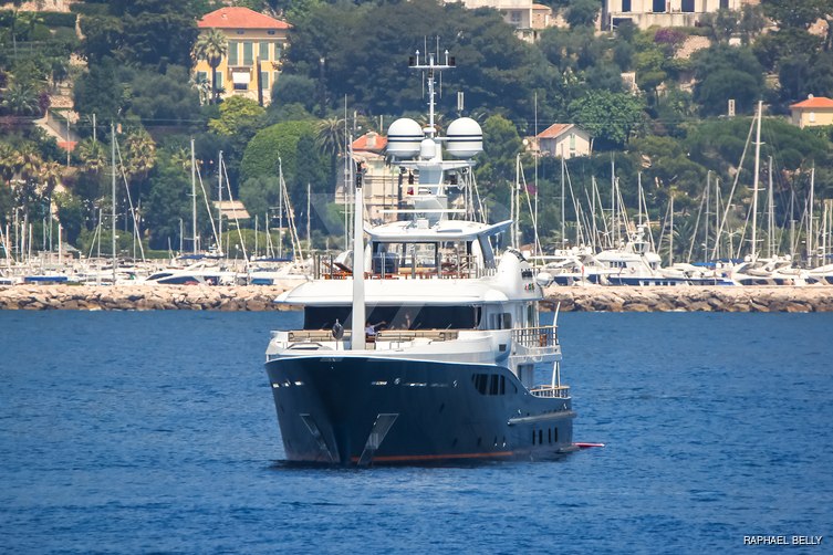 Gene Machine yacht exterior 24