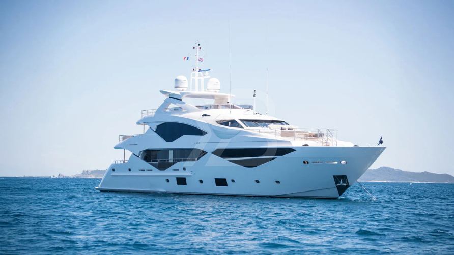 SH Magic yacht exterior 3