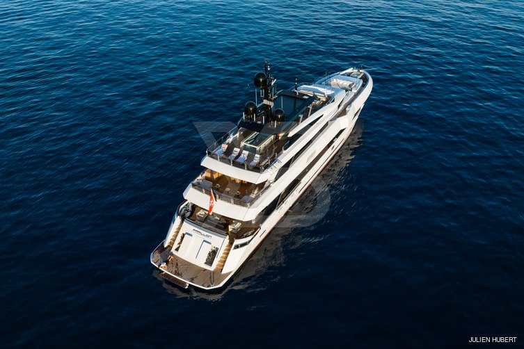 Parillion yacht exterior 5