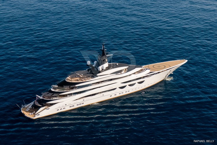 Ahpo yacht exterior 9