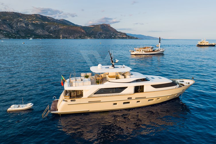 Valentina II yacht exterior 9