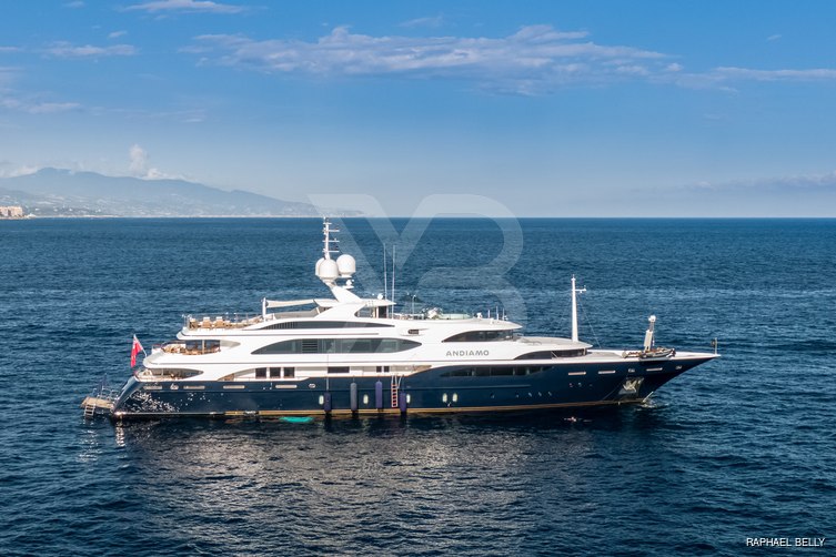 Andiamo yacht exterior 2