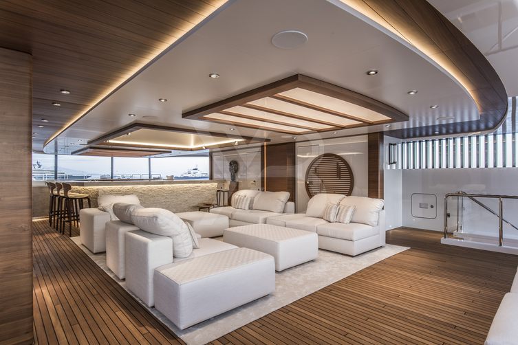 Life Saga II yacht interior 15