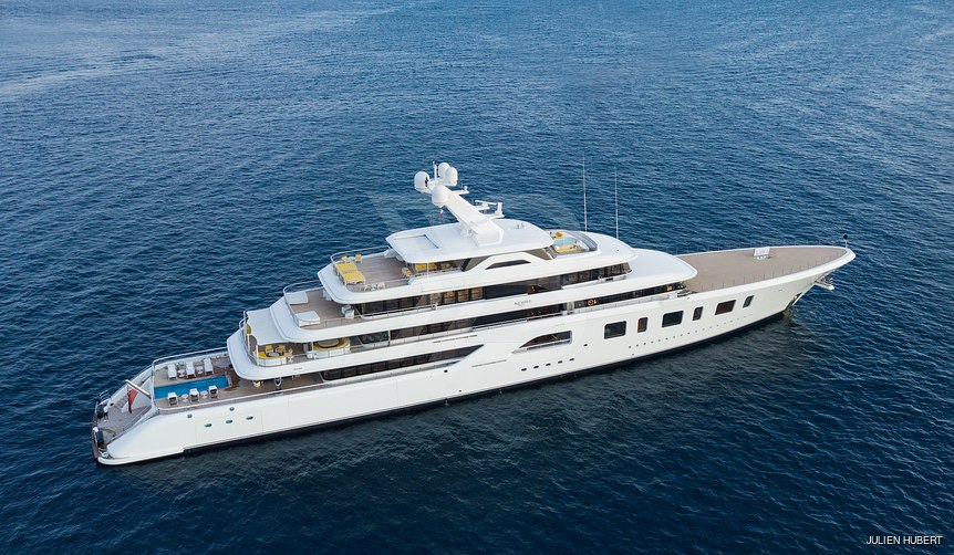 Aquarius yacht exterior 12