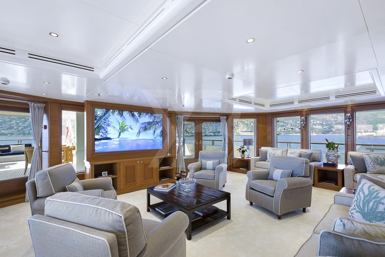 Boadicea yacht interior 15