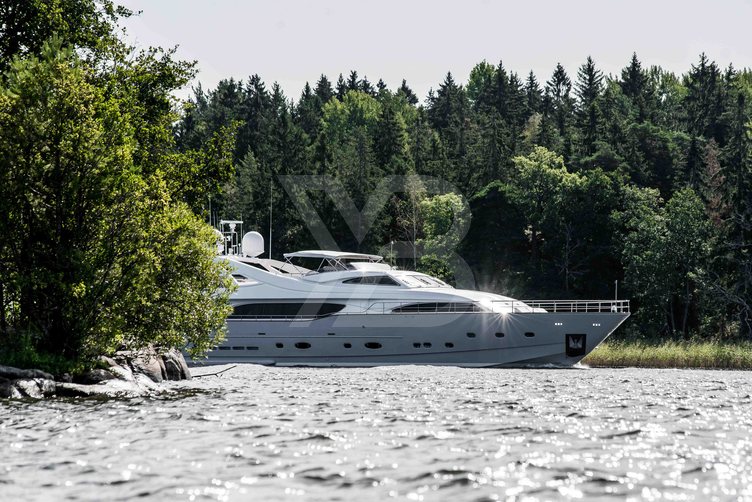 Queen of Sheba yacht exterior 5