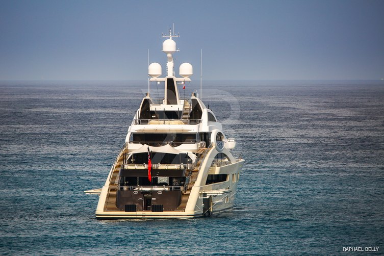 Eye yacht exterior 27