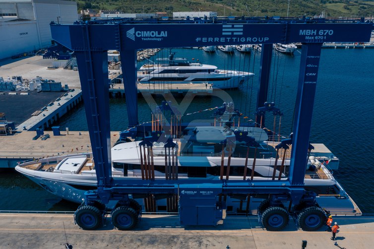 Mone yacht exterior 5
