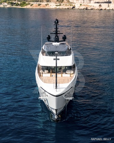 Alchemist yacht exterior 3