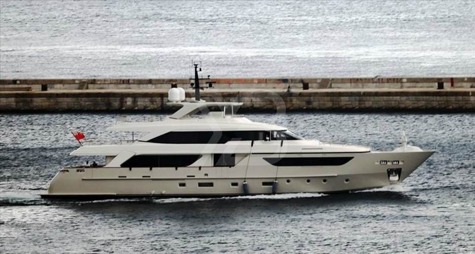 Supernova yacht exterior 2