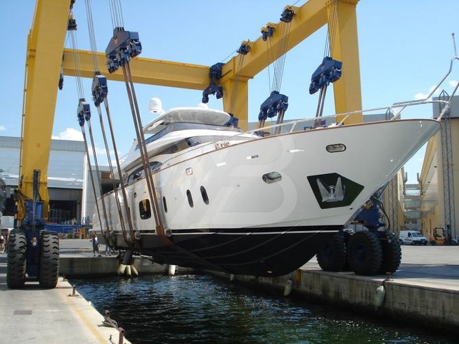 Efficient Propulsion yacht exterior 3
