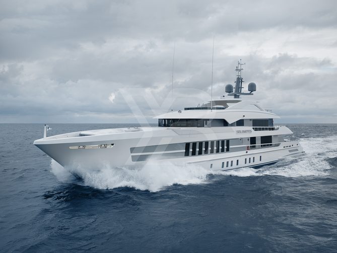 Juno yacht exterior 2