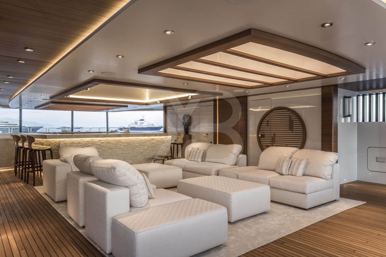 Life Saga II yacht interior 9